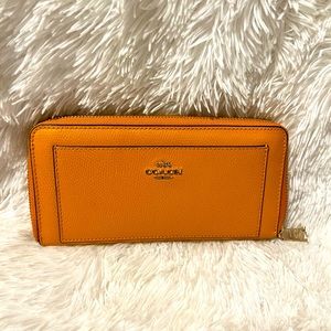 Coach Wallet! Like New